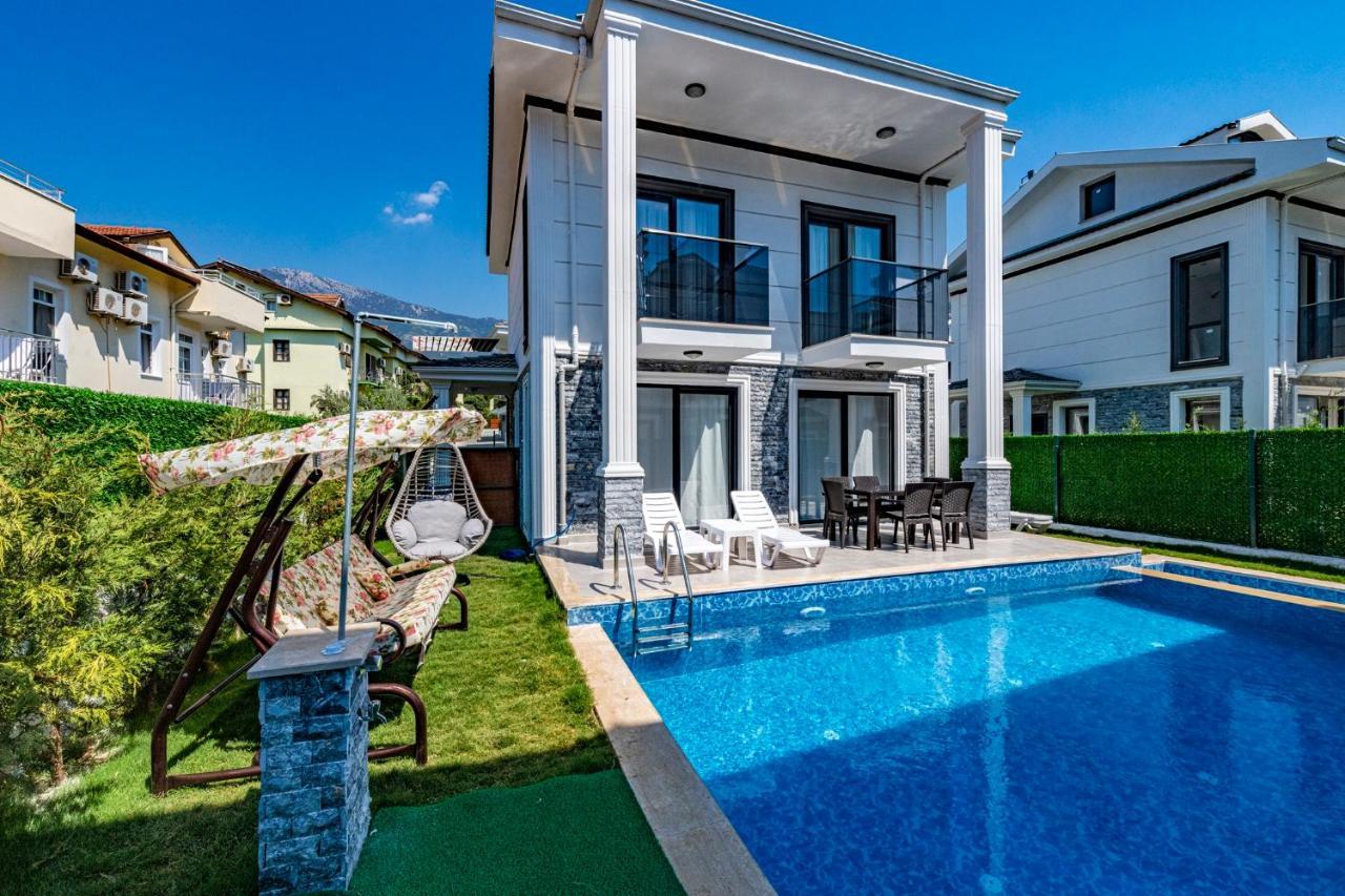 Salkim- 4 Bedroom Holiday Villa In Oludeniz Фетие Екстериор снимка