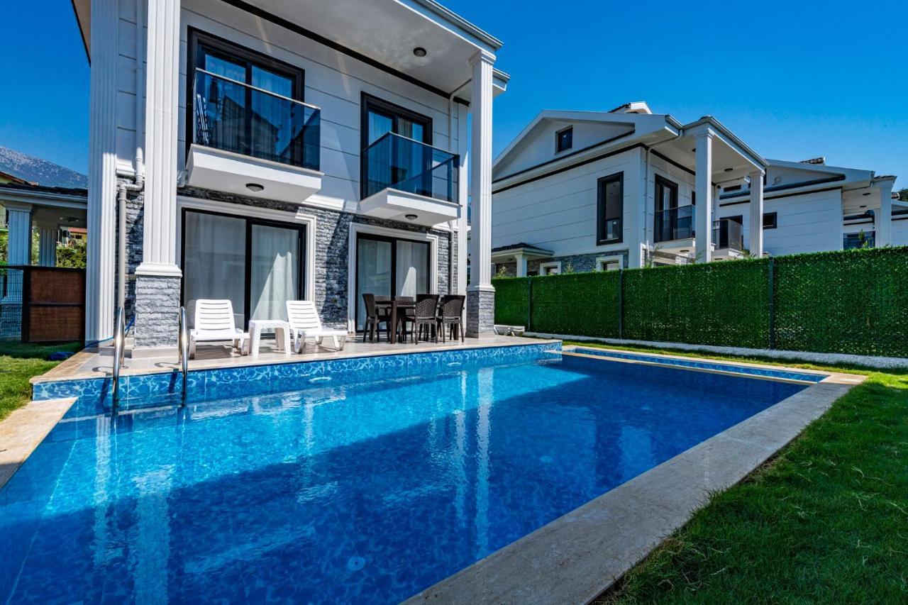 Salkim- 4 Bedroom Holiday Villa In Oludeniz Фетие Екстериор снимка