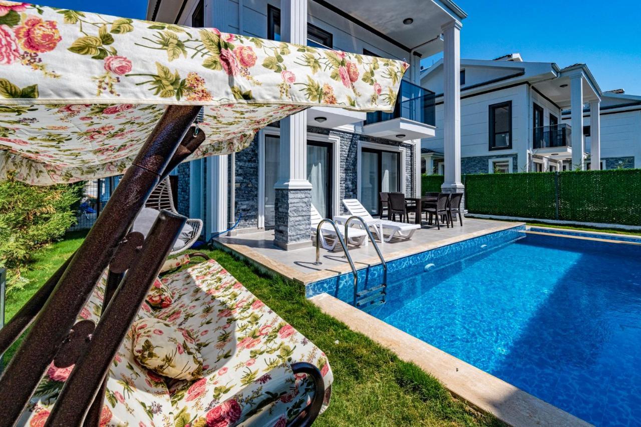 Salkim- 4 Bedroom Holiday Villa In Oludeniz Фетие Екстериор снимка